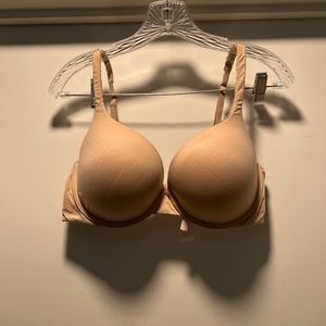 Nude push-up bra